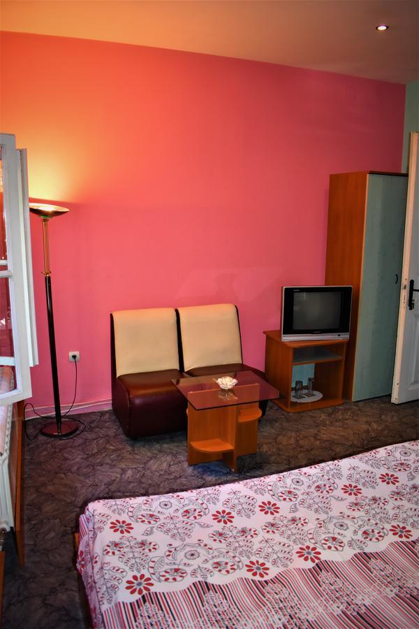Hotel Bilyana ロヴェチ エクステリア 写真
